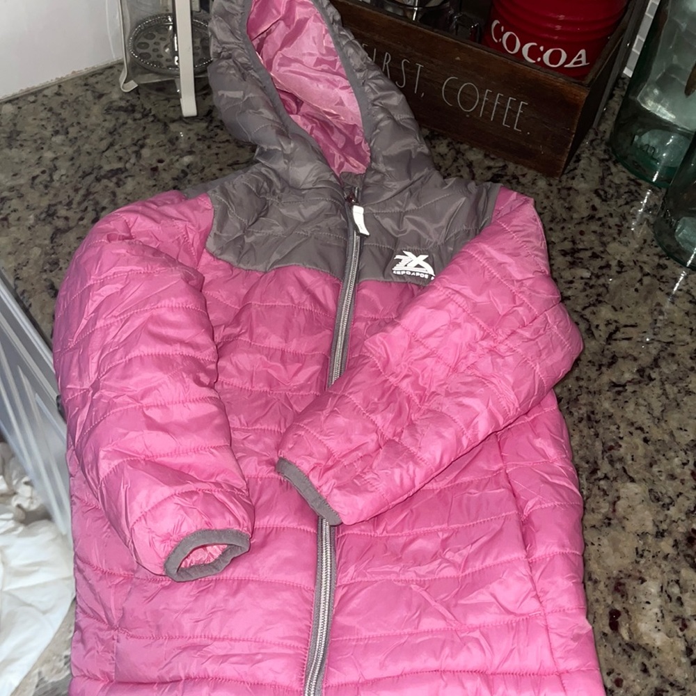 Girls ZeroXPosur lightweight pink & gray puffer coat size 4/5